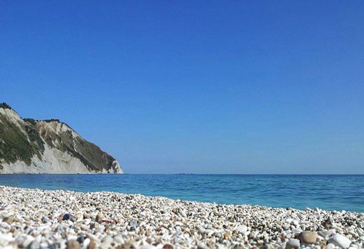 spiaggia-mezzavalle.jpg